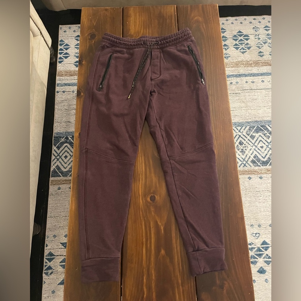 American eagle joggers